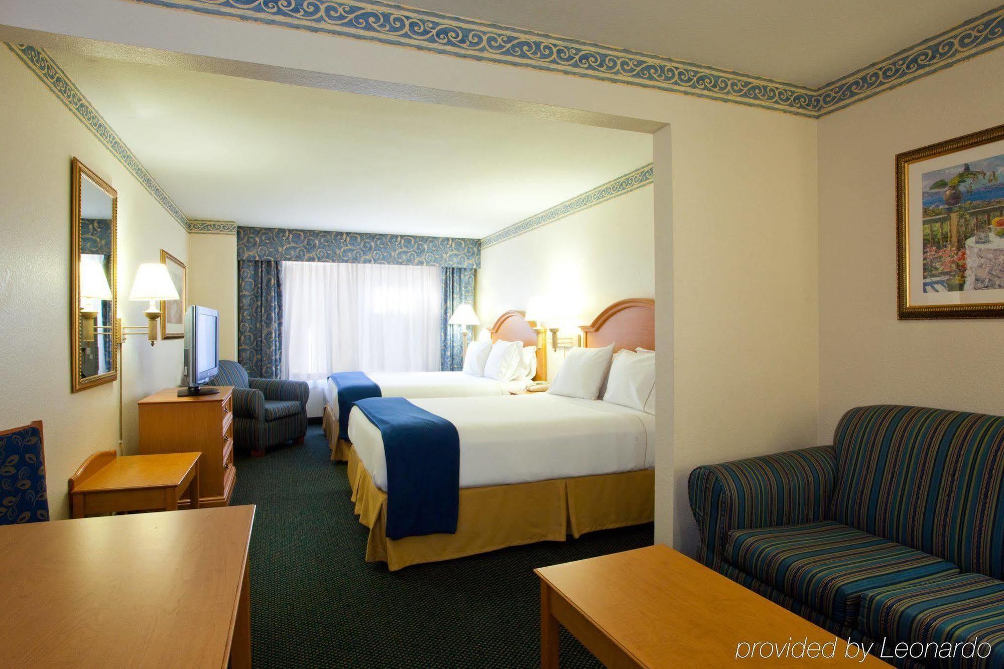 Holiday Inn Express Hotel & Suites Jacksonville-Blount Island Exterior photo